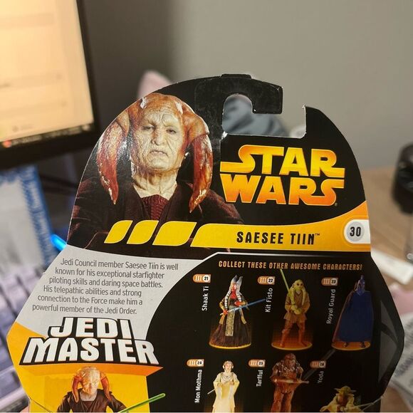Star Wars NEW Revenge of the Sith Jedi Master Action Figure - Picture 5 of 6